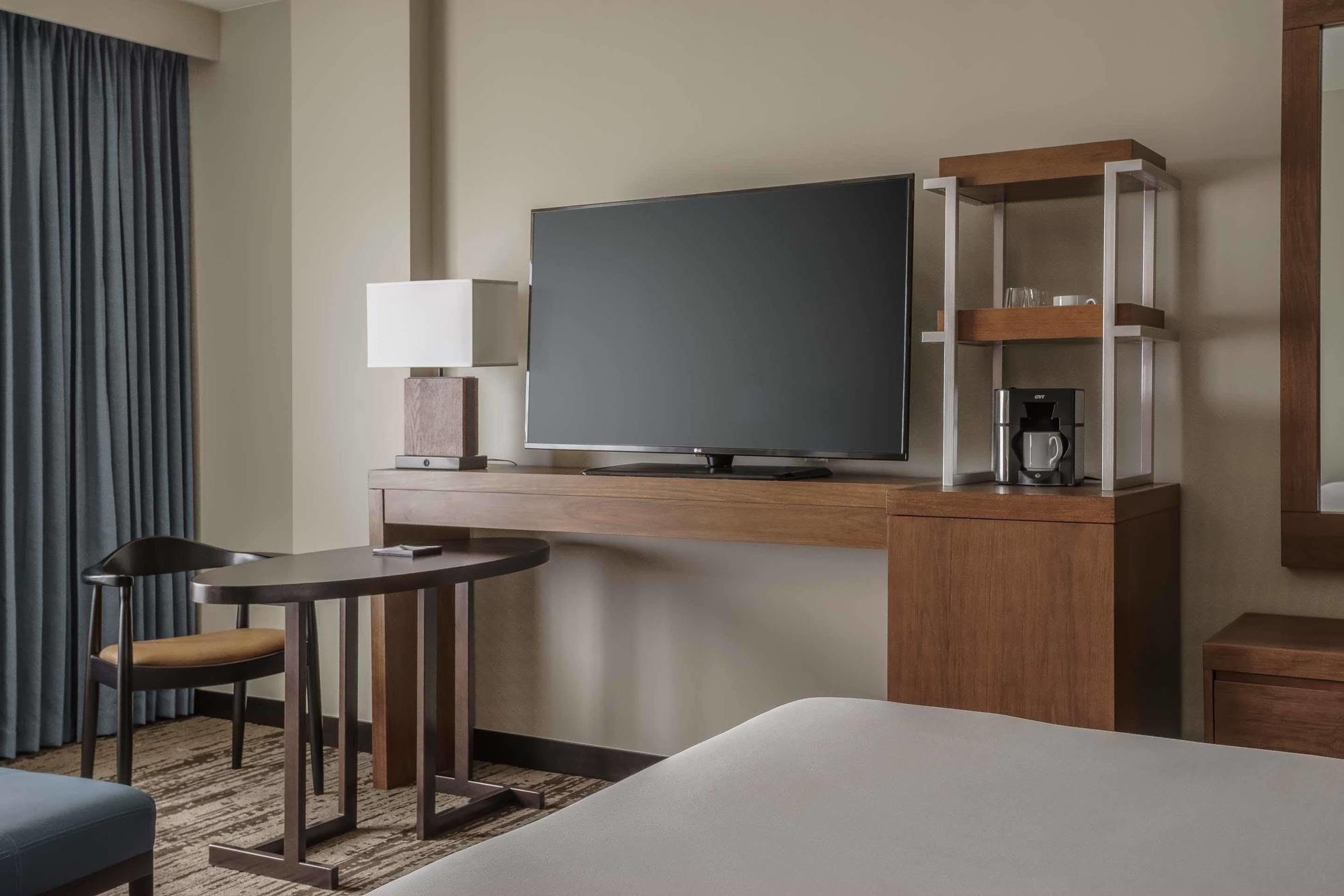 Hyatt Regency Aurora-Denver Conference Center Экстерьер фото