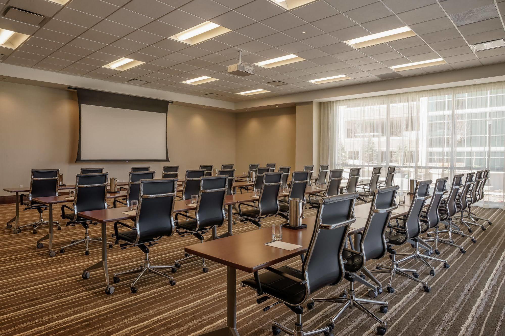 Hyatt Regency Aurora-Denver Conference Center Экстерьер фото